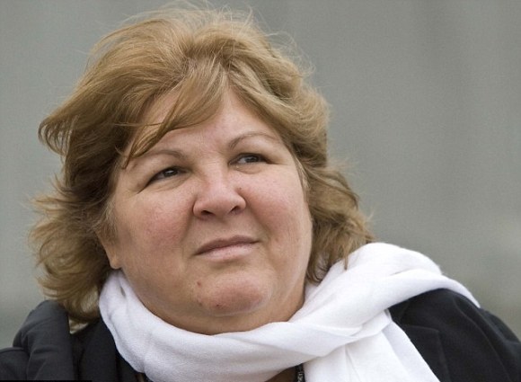Aleida Guevara devela placa fundacional de hospital oftalmológico en Córdoba