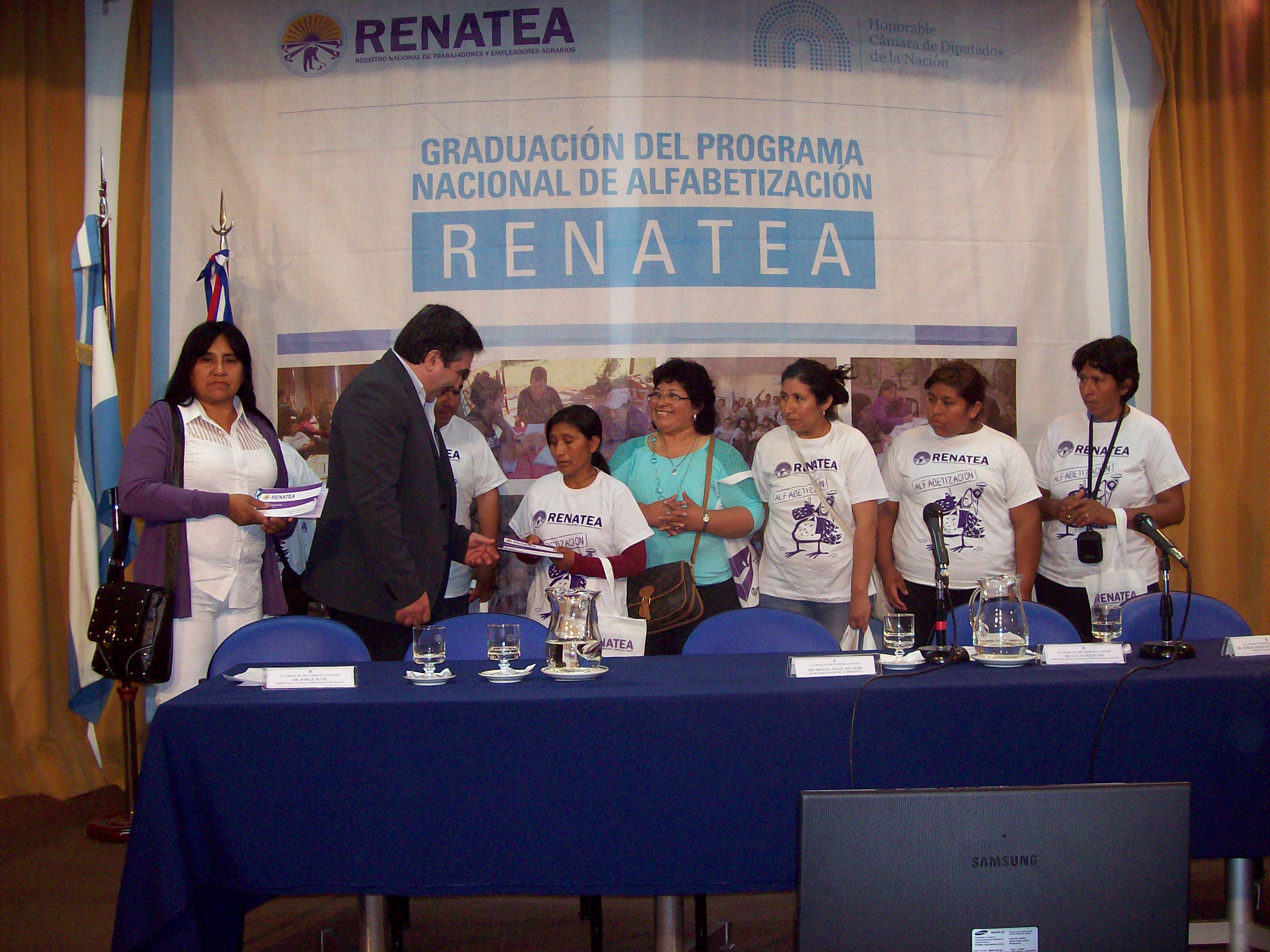 Trabajadores rurales alfabetizados
