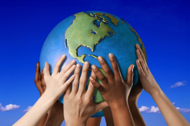 Muchas veces nos preguntamos qué significa la solidaridad. Es ¿un concepto abstracto? ¿O puede ser una práctica verdadera?
