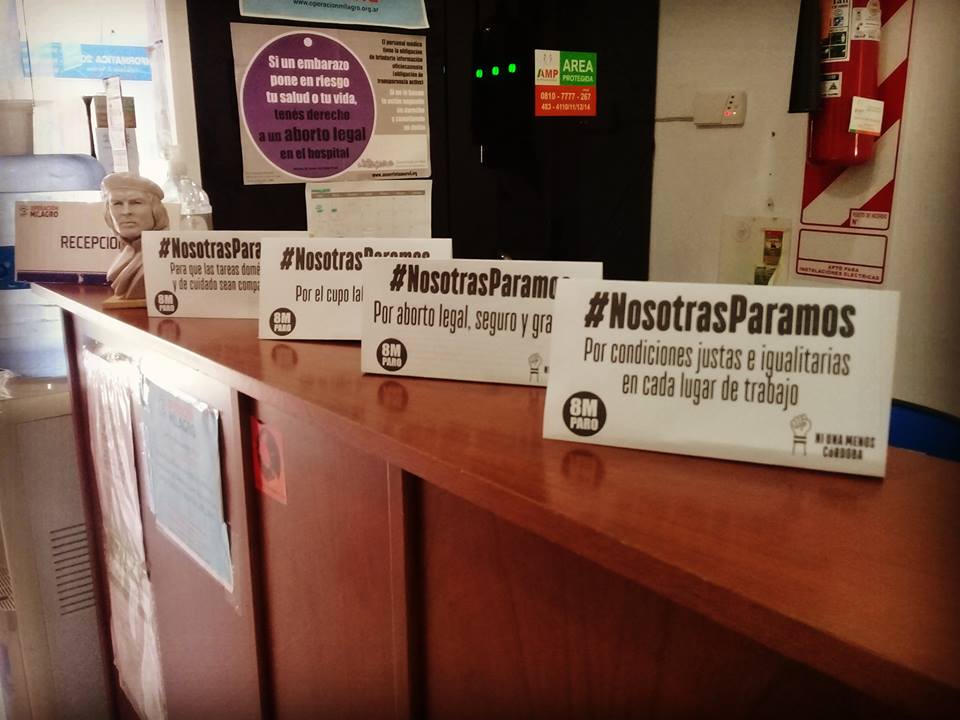 Las compañeras de las Misiones Cubanas en Argentina adherimos al paro internacional de este 8 de marzo. No queremos flores, ni regalos … VIVAS NOS QUEREMOS, nos vemos en la calle, organizadas y luchando