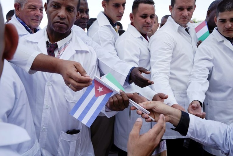 Argentina. Recogida urgente de firmas: Bienvenidos sean los cooperantes médicos cubanos y de cualquier otra nacionalidad