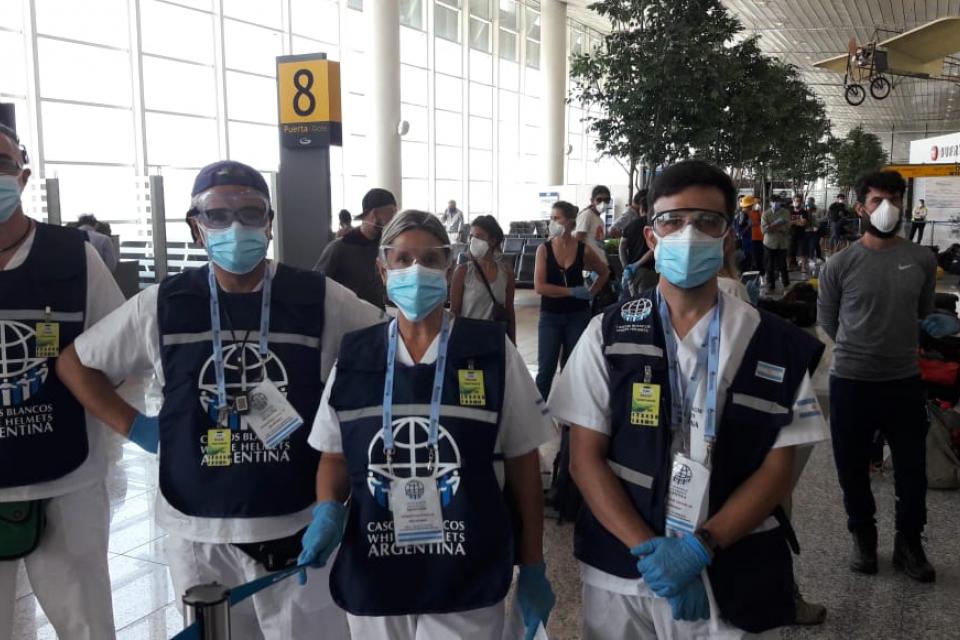 El testimonio de un médico que participó de la repatriación de argentinos desde Ecuador
