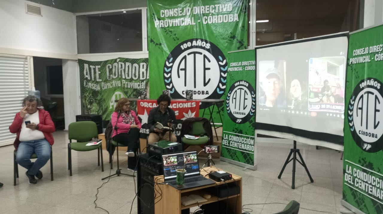 “Periodismo y militancia a pie de calle”: presentaron en Córdoba un libro de conversaciones con Carlos Aznárez